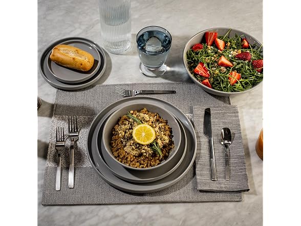 TableCraft Flynn Collection™ 24 Oz.Round Serving Bowl, Dove Glossy