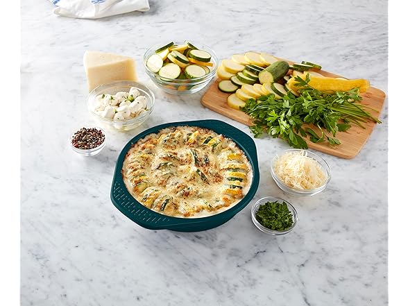 Chicago Metallic Everyday Nonstick 9" Round Cake Pan