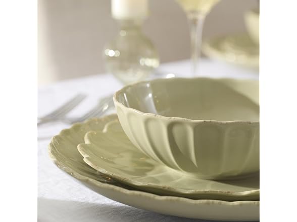 Lenox French Perle Scallop 18-Piece Dinnerware Set for 6