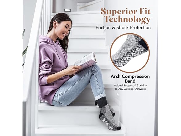 Debra Weitzner Women (10-13) Thermal Socks Socks