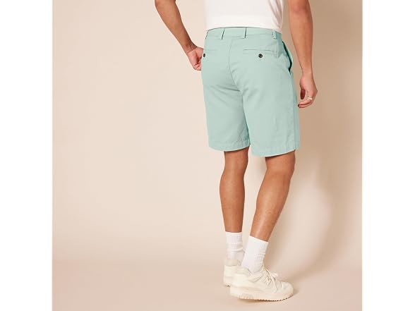 Amazon Essentials Men Classic-fit 9" Short