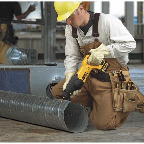 DEWALT DCS380B 20V Reciprocating Saw - Gallery 25