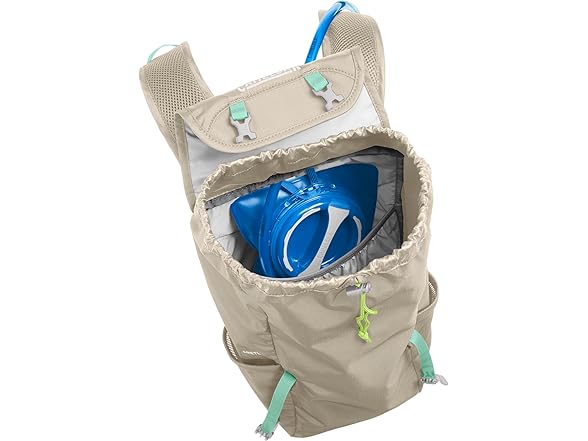 CamelBak Arete 18 Backpack (50oz, Sandstone)