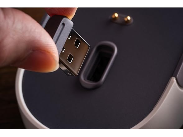 8BitDo Retro R8 Mouse with Charging Dock