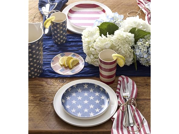 Oneida Vintage Americana Melamine 4th of July Pitcher, 32oz 
