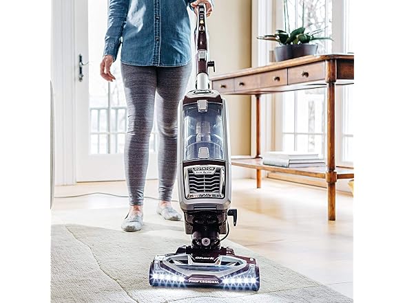 Shark Rotator Powered Lift-Away Deluxe Vacuum
