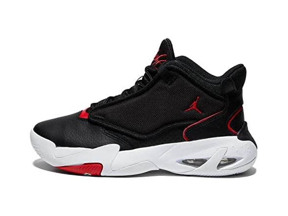 Jordan Max Aura 4 (Big Kid) Black/Univer