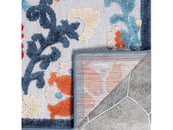 Superior Petunia Floral Scroll Rug 5x8