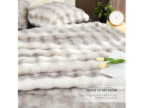 Faux Rabbit Fur Throw Blanket