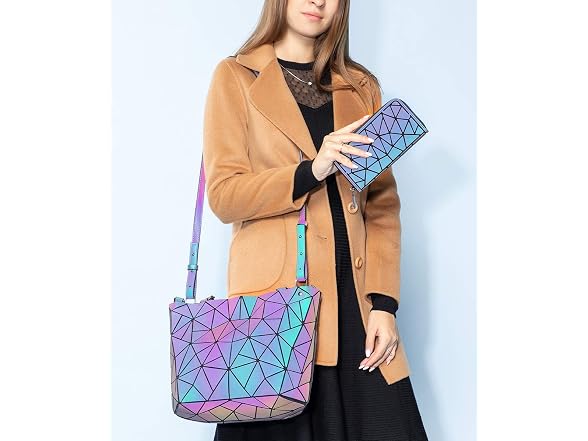 LOVEVOOK Geometric Luminous Purses and Handbags for Women Holographic Reflective Crossbody Bag Wallet Gifts for Women