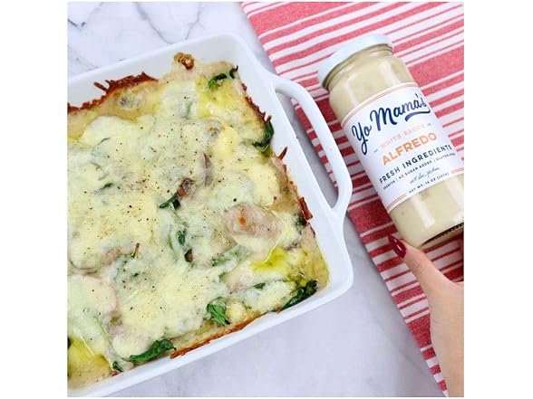 Creamy Alfredo Sauce by Yo Mama's Foods
