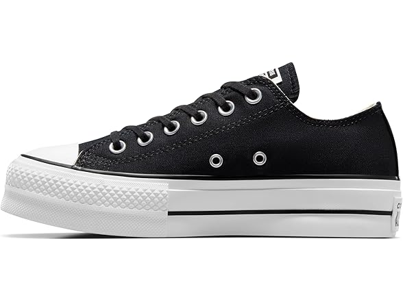 Converse Women's Chuck Taylor All Star Platform Shoes (13)