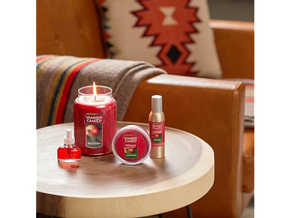 Yankee Candle Macintosh Large Classic Jar Candle