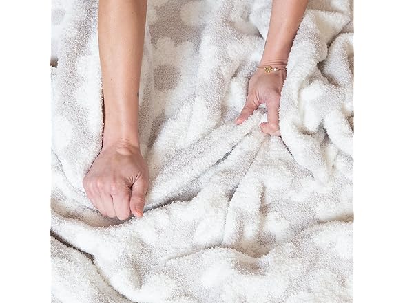 CARSTENS, INC. Luxury Soft Stretchy Plush