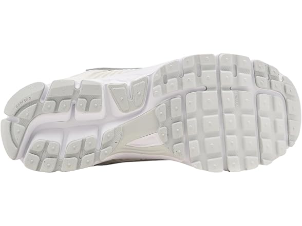 Nike W ZOOM VOMERO 5 WHITE/METALLIC SILVER
