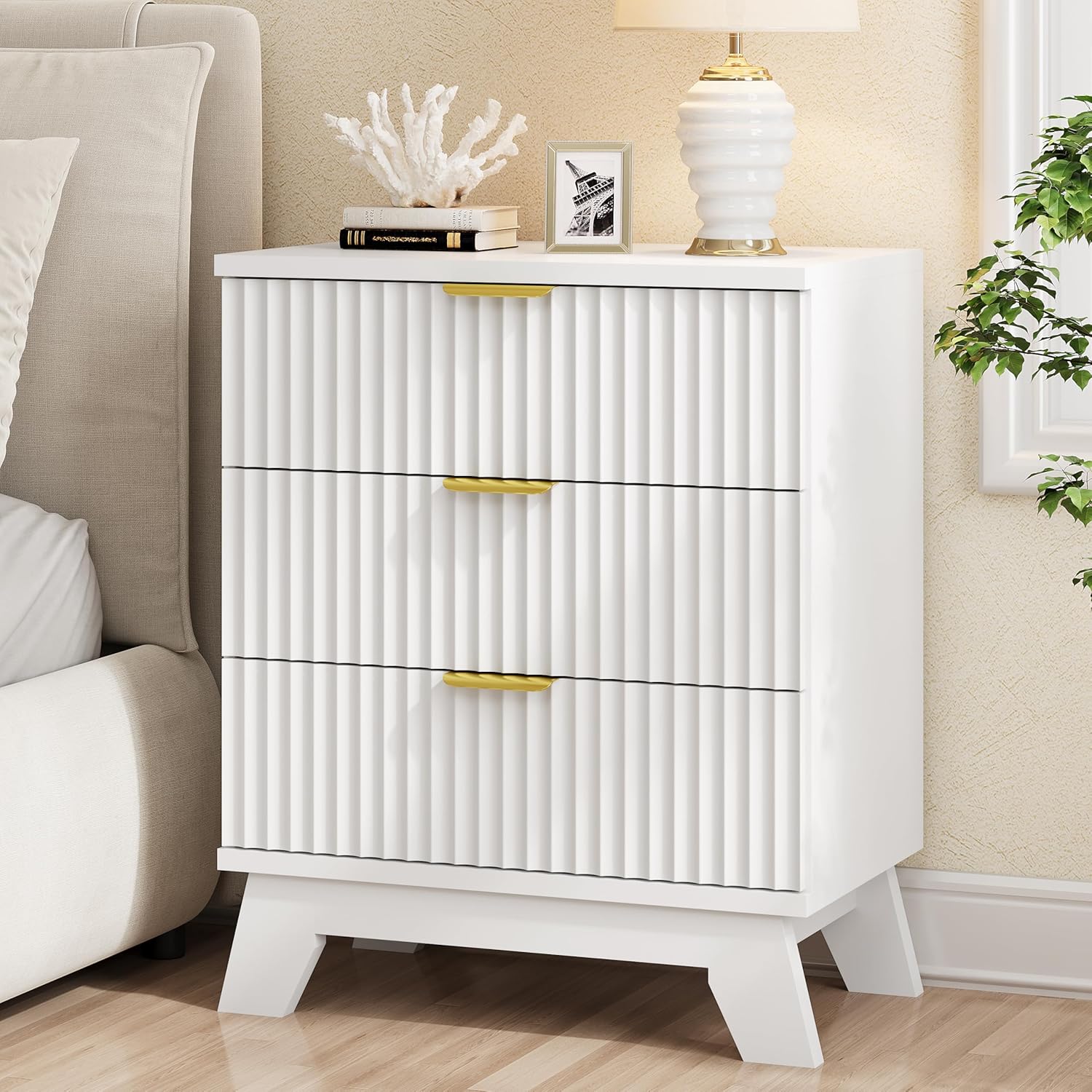 Fluted nightstand - Gallery 10