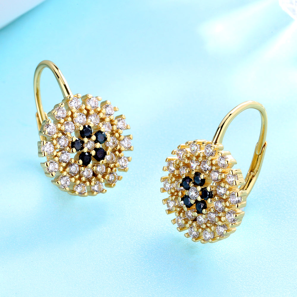 14K Gold Flower Huggie Earrings - Gallery 5