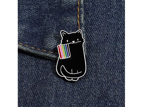 zhanghaoran Cartoon Black Cat Enamel Pin