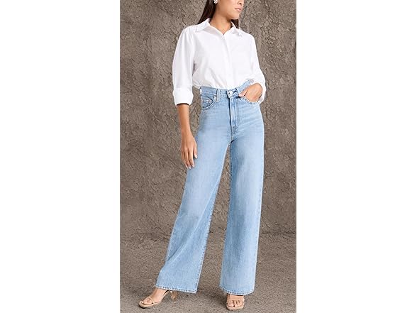 Levi's Women's Ribcage Wide Leg Jeans (32)