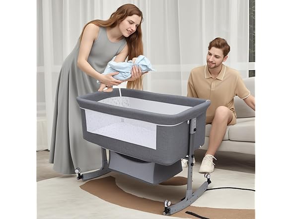 2-in-1 Baby Bassinet Bedside Crib