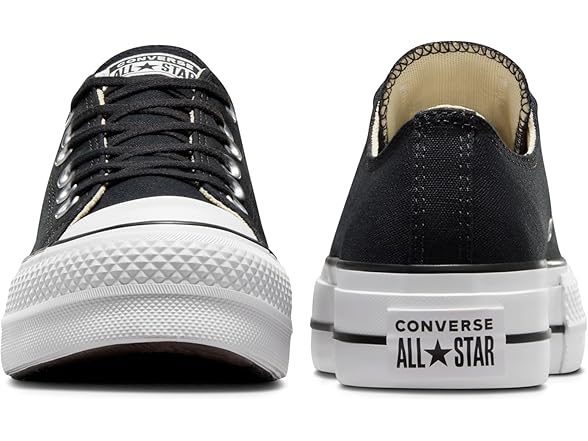 Converse Women's Chuck Taylor All Star Platform Shoes (13)