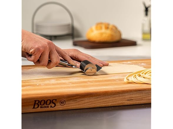 John Boos R-Board Series Rectangular Wooden Maple Cutting Board 20”x15” – 1.5” Thick, 12-lb Reversible Butcher Block with Edge-Grain & Finger Grips – Made in the USA (Open Box)