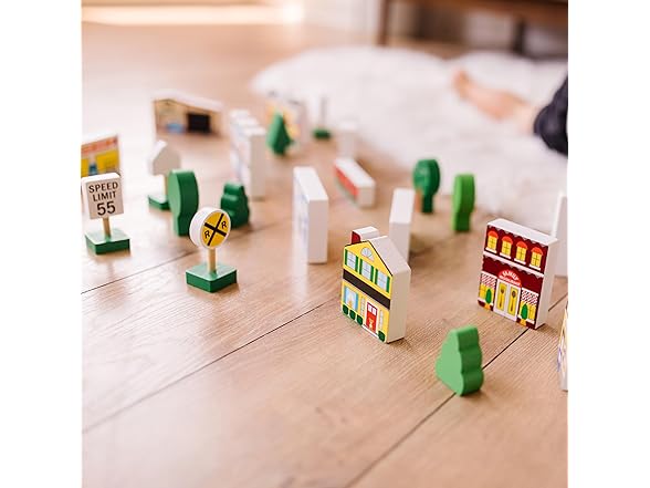 Melissa & Doug Wooden Town Play Set
