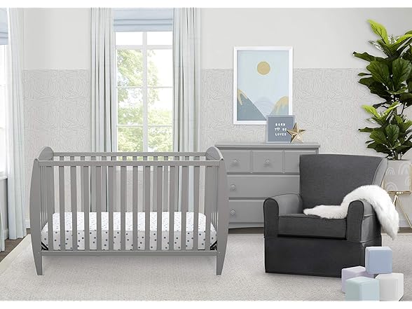 Delta Taylor 4-in-1 Convertible Crib