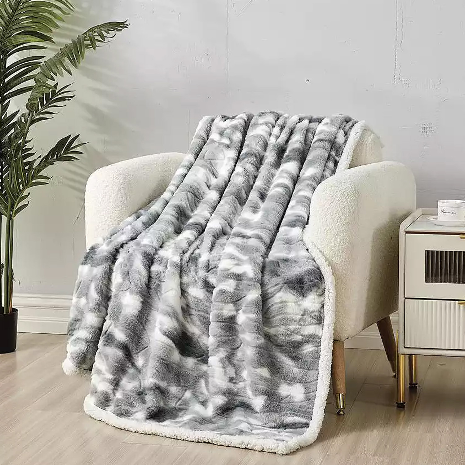 Alaska Sherpa Plush Blanket- Your Choice - Gallery 7