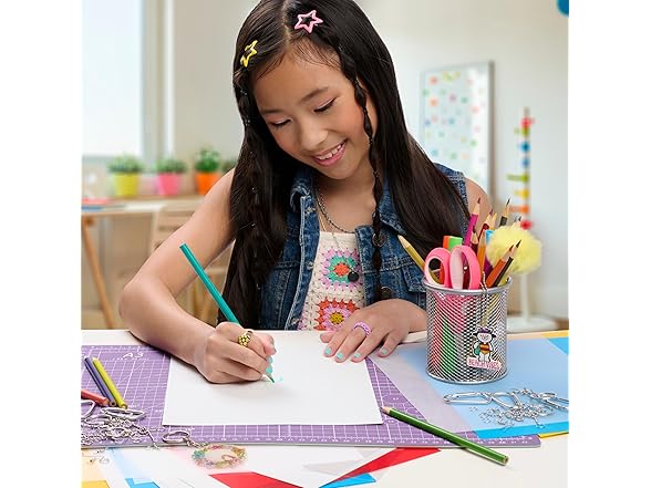 Shrinky Dinks Ultimate Crafting Kit