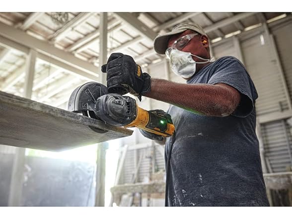 DEWALT DWE43231VS Angle Grinder, Corded