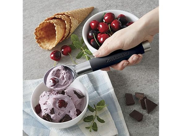 KitchenAid Gourmet Ice Cream Scoop,Black