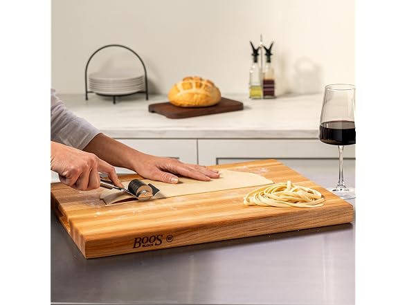 John Boos R03 20" x 15" x 1.5" Wooden Cutting Board