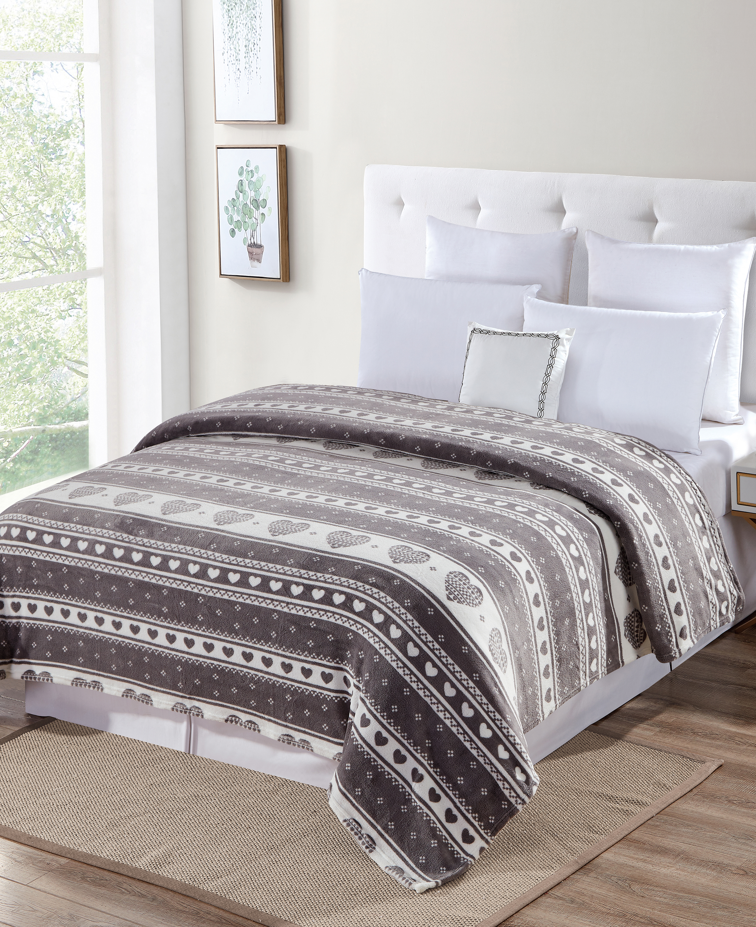 Noble House Heartfelt Microplush Blanket - Gallery 8