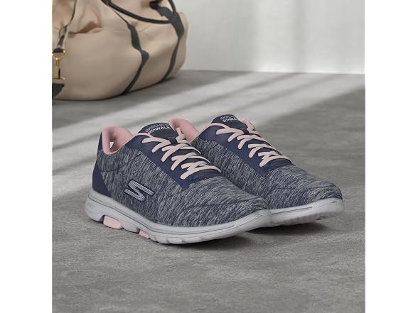 Skechers Women Go Walk True Sneaker
