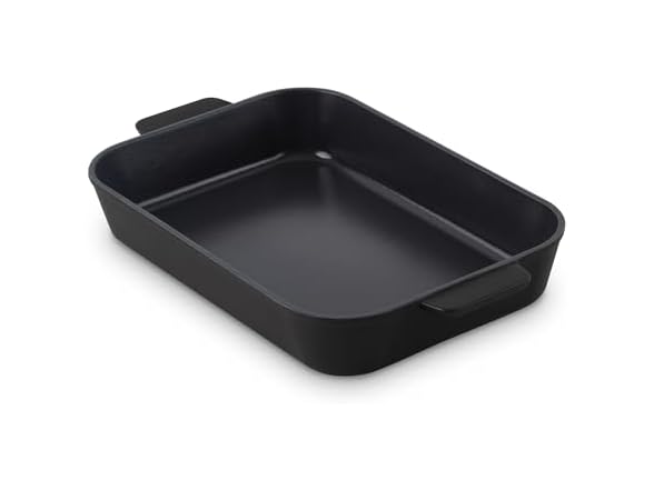 Zakarian x Dash Nonstick Cast Iron Baker