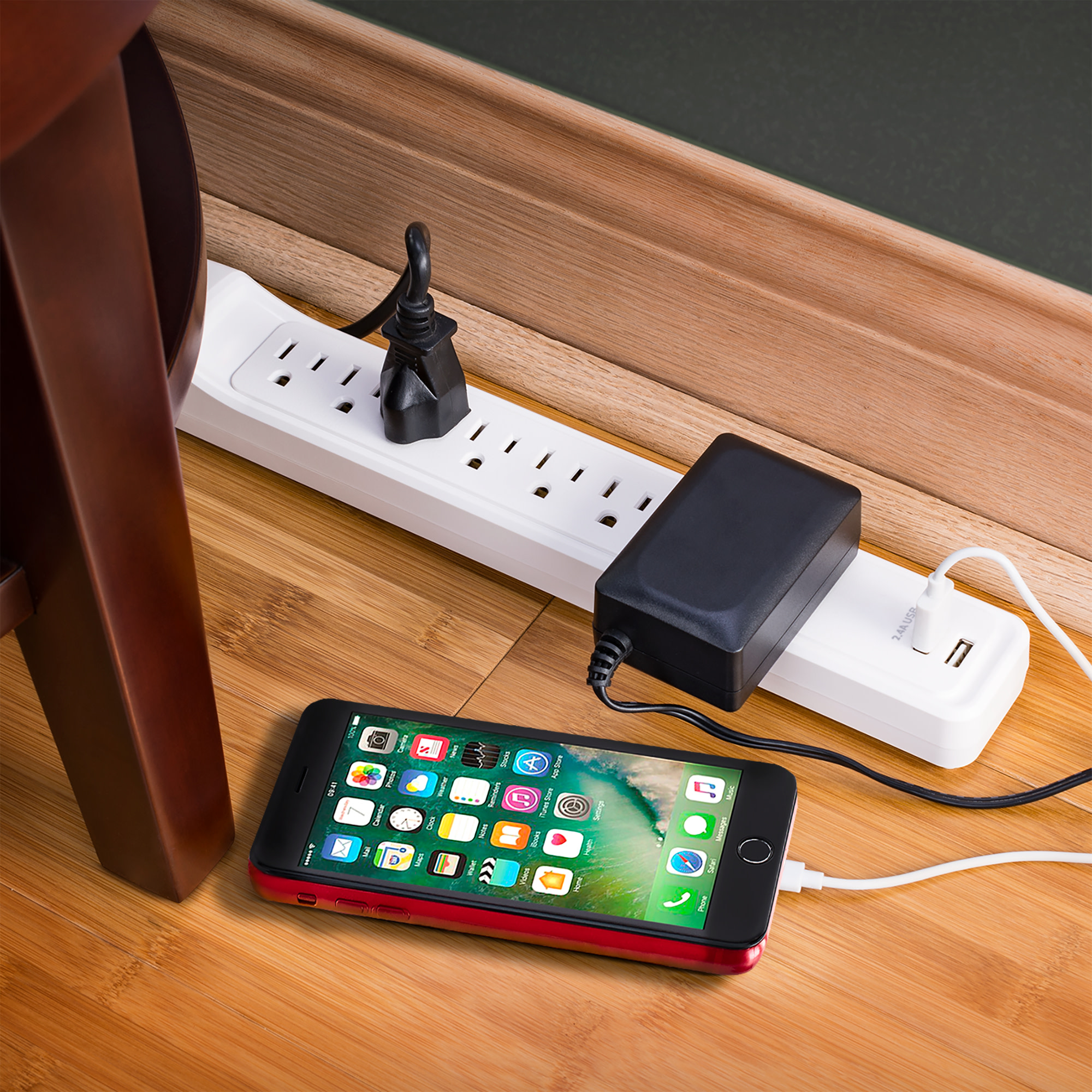 CyberPower P704URC1 7-Outlet Surge Protector - Gallery 13