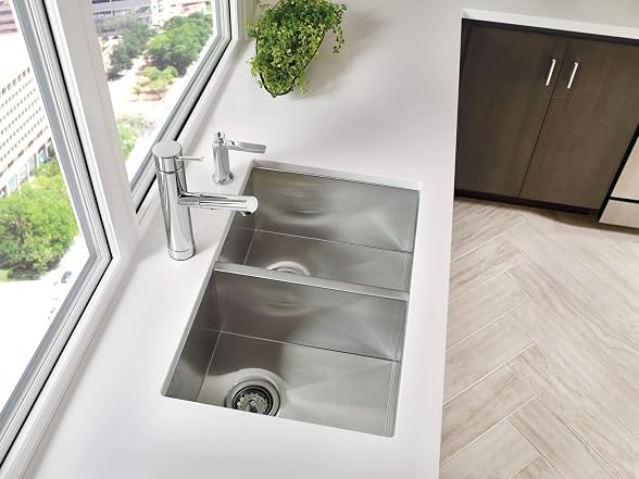 Moen 18-Gauge Stainless Steel Undermount 29"