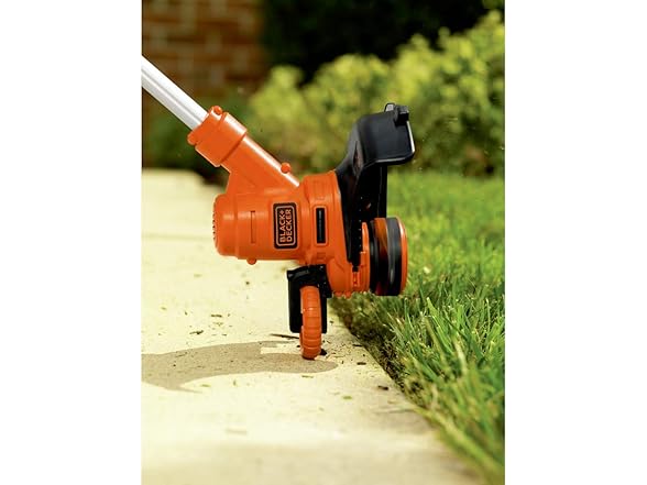 BLACK+DECKER String Trimmer, 6.5-Amp, 14-Inch (GH900)