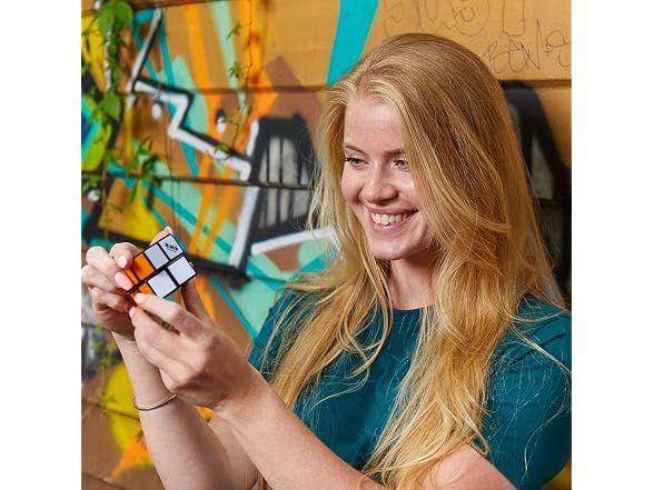 Hasbro Gaming Rubik's Cube 2 x 2 Mini Puzzle