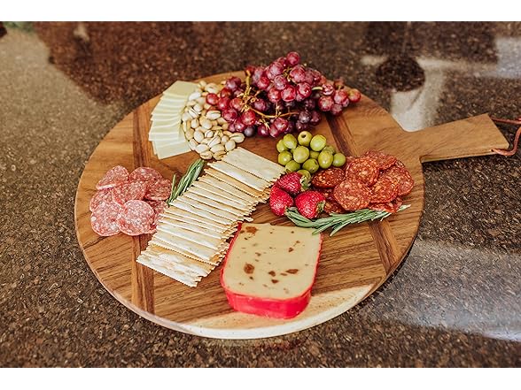 TOSCANA Madera Charcuterie Board