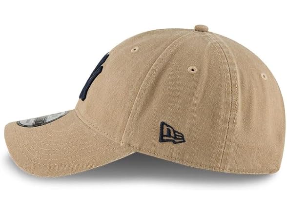 Eagles 59FIFTY Black Fitted Cap