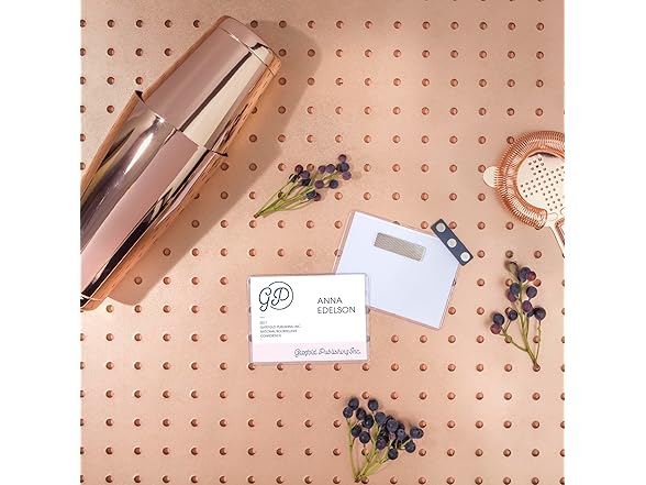 Avery Customizable Magnetic Name Badges, 3" x 4"