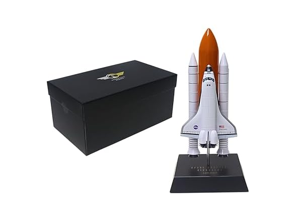 Executive Series Space Shuttle Discovery 1/200 Scale