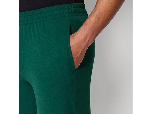 Amazon Essentials Mens Athletic 6' Short