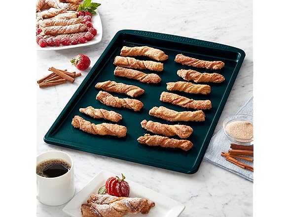 Chicago Metallic Everyday Nonstick Large Cookie Slider