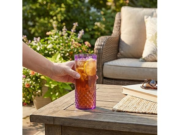Fun Express 6" 14 oz. Purple Patterned Plastic Cups - 12 Count