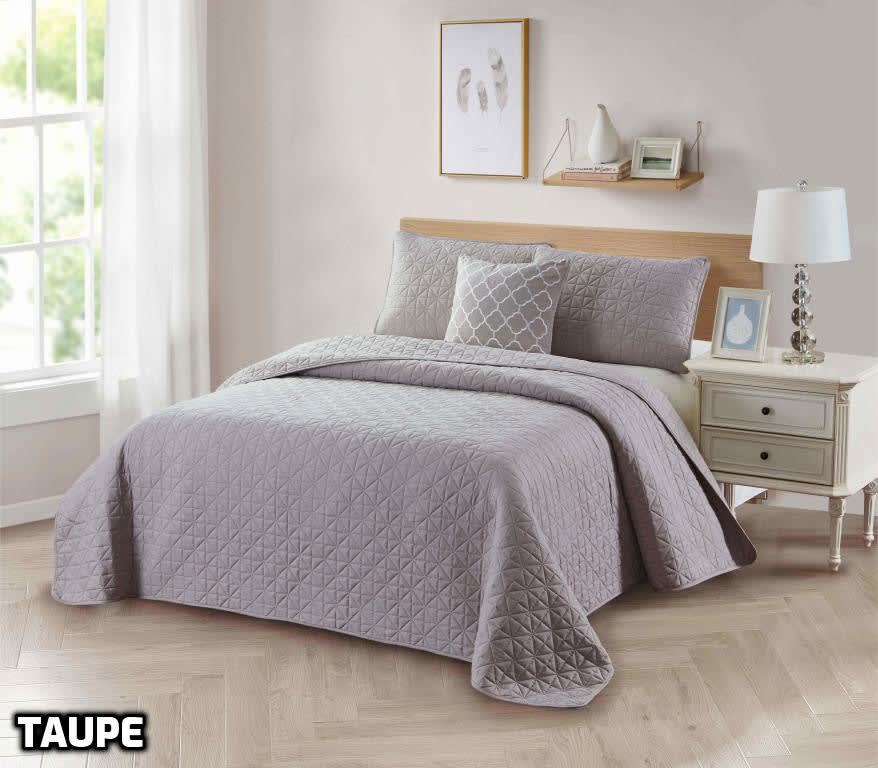Bibb Home Solid Reversible Quilt Sets - Gallery 14