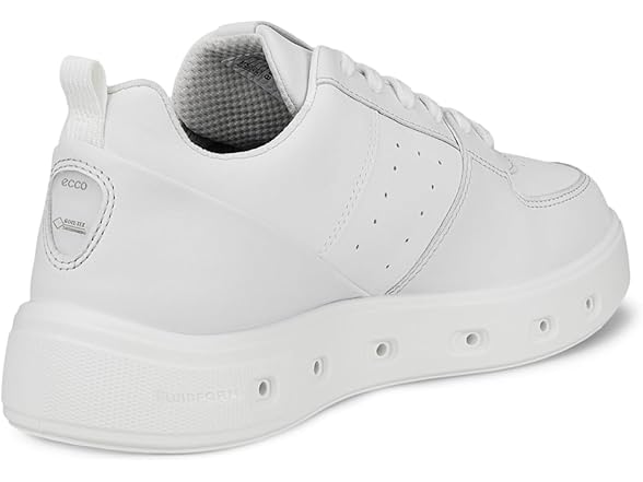 Ecco Street 720 Women's Shoe