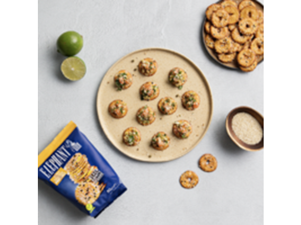 12-Pack Elephant Incredibly Squeezed Pretzels